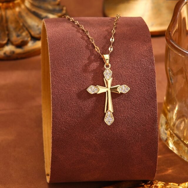 Women's Cross Titanium Steel Necklace - Western Style Fashion Finish | Luna Collection 24‘’