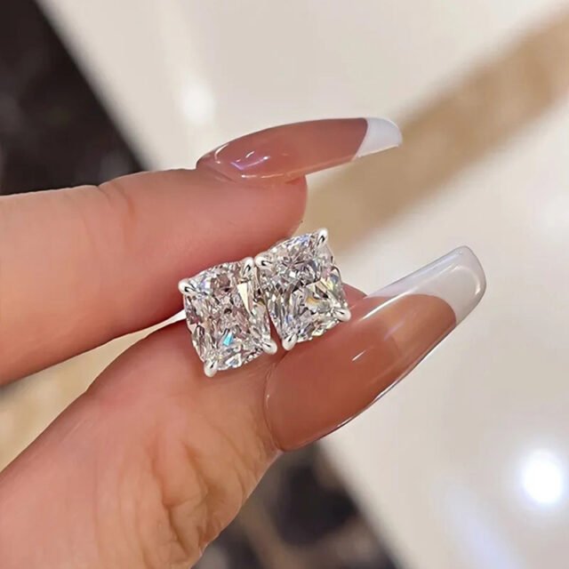 Beleeam Delicate Solene Geometric Square Stud Earrings